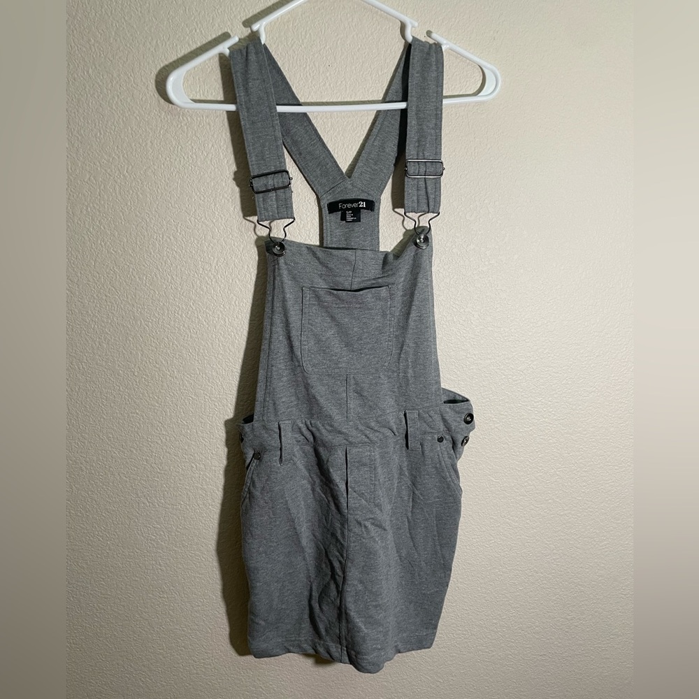 Forever 21 -  Gray Overalls Dress. Size: S/P